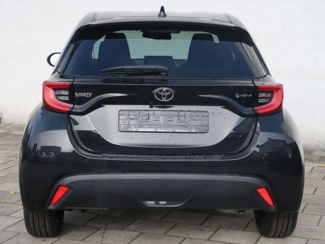 Toyota Yaris Hatchback Hybride VVT-i