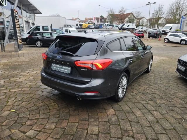 Ford Focus EcoBoost Titanium Wagon