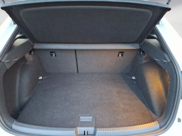 Volkswagen Taigo 1.5 TSI DSG R-Line