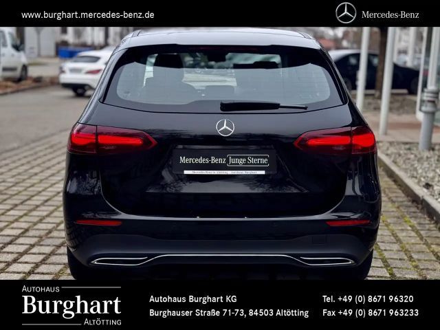 Mercedes-Benz B 180 Progressive Sedan