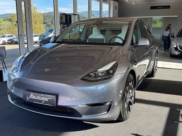 Tesla Model Y Performance