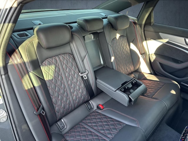 Audi S6 Quattro Sedan