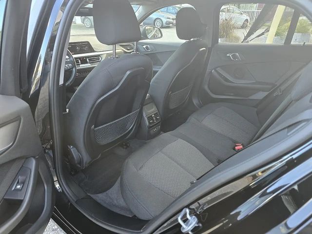 BMW 120 120d Sedan xDrive