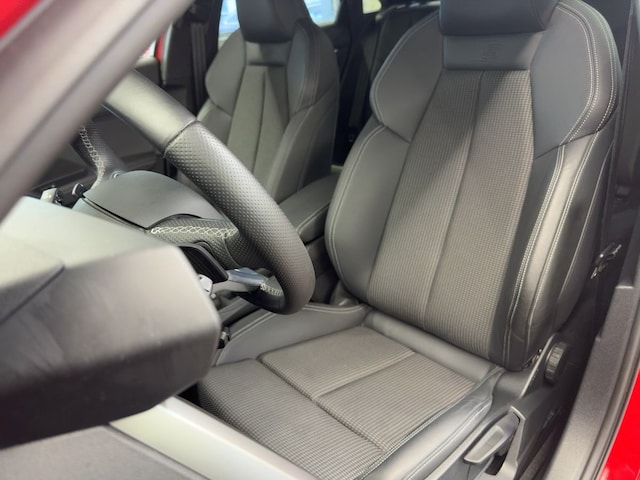 Audi A3 35 TFSI S-Line S-Tronic Sedan