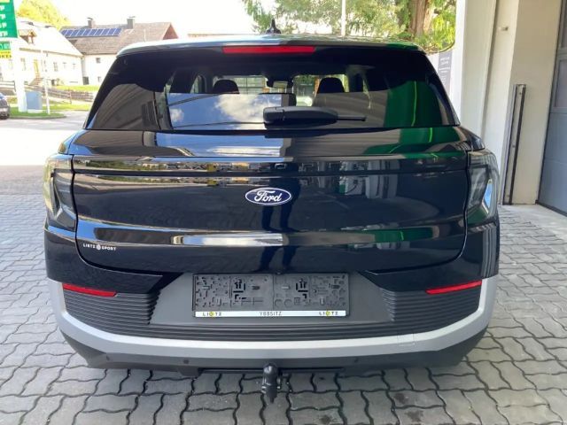 Ford Explorer Extended range RWD