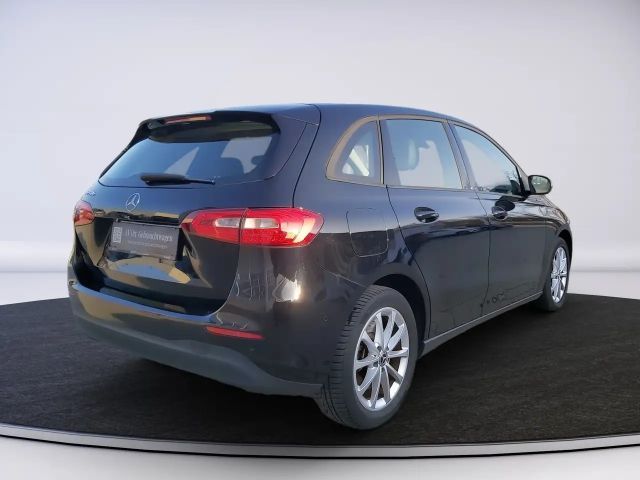 Mercedes-Benz B 250 B 250 e