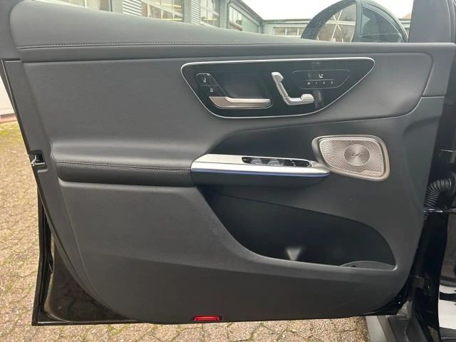 Mercedes-Benz GLC 300 4MATIC AMG Line GLC 300 d