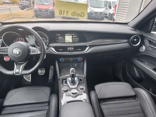 Alfa Romeo Stelvio AT8 Q4 Quadrifoglio Turbo