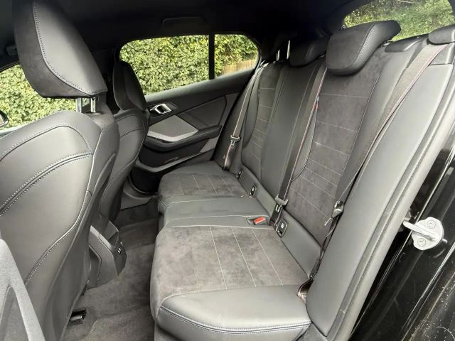 BMW 118 118d M-Sport Sedan