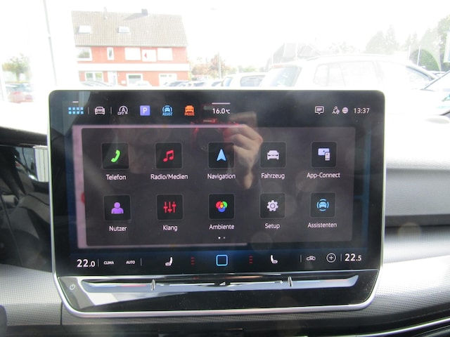 Volkswagen Golf 1.5 TSI DSG