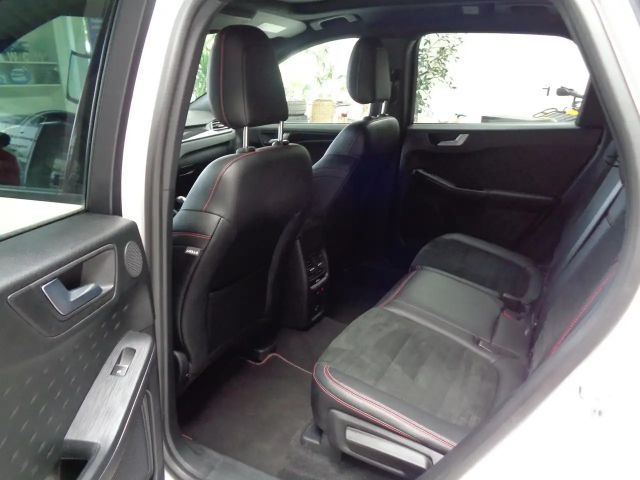 Ford Kuga Hybrid ST Line X