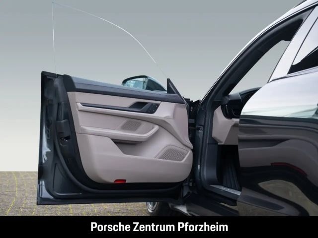 Porsche Taycan 4S Cross Turismo