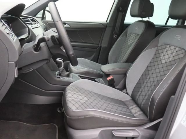 Volkswagen Tiguan 1.5 TSI DSG R-Line