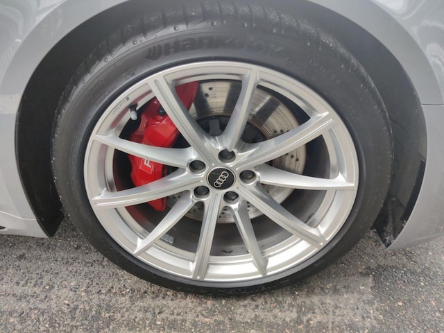 Audi RS4 Avant Quattro