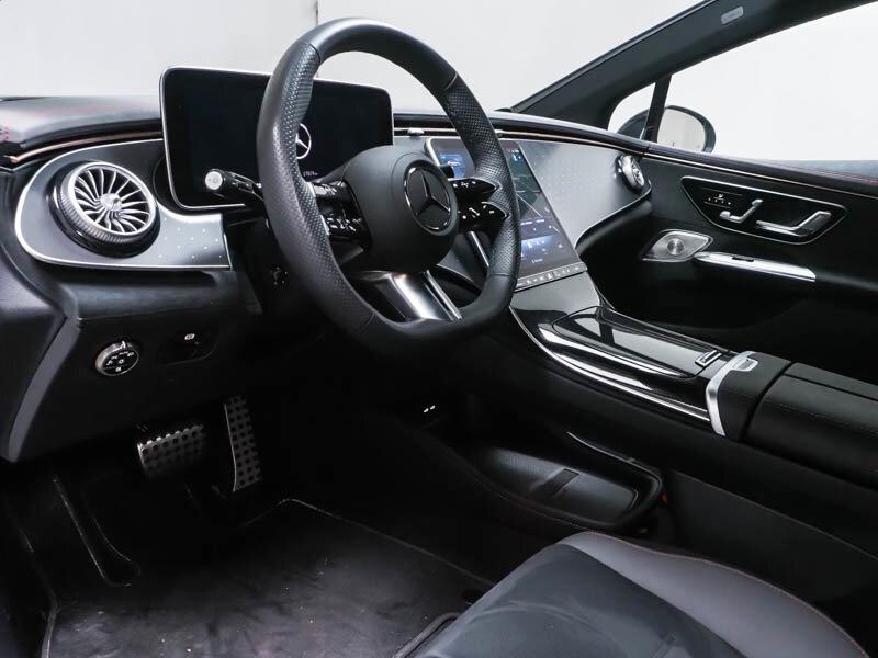 Mercedes-Benz EQE 300 AMG Line Sedan