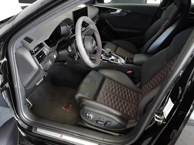 Audi RS4 Avant Quattro