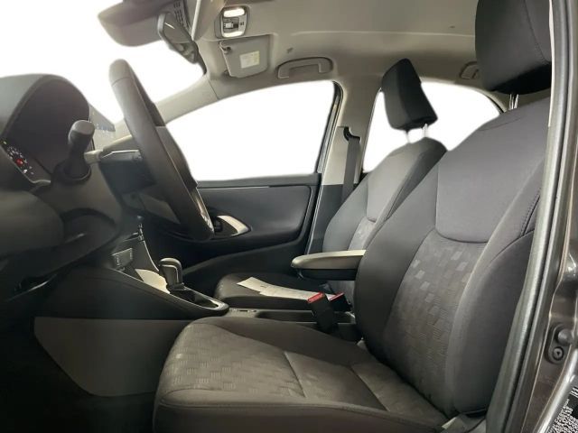 Mazda 2 Hybrid 2024 5HB 1.5L VVT-i 116 PS e-CVT FWD CENTRE