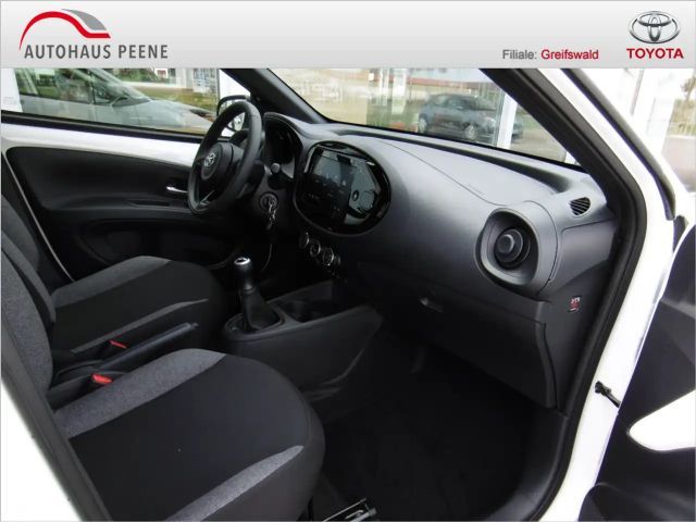 Toyota Aygo X 1.0 VVT-i Business Hatchback