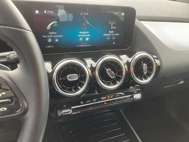 Mercedes-Benz GLA 180 GLA 180 d