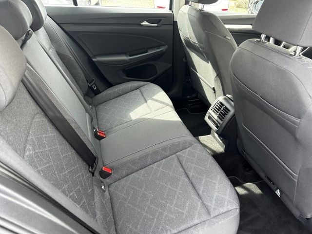 Volkswagen Golf 1.0 TSI