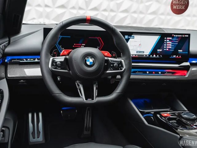 BMW M5 Touring PANORAMA AHK B&W COMFORT-PAKET ALLBLACK