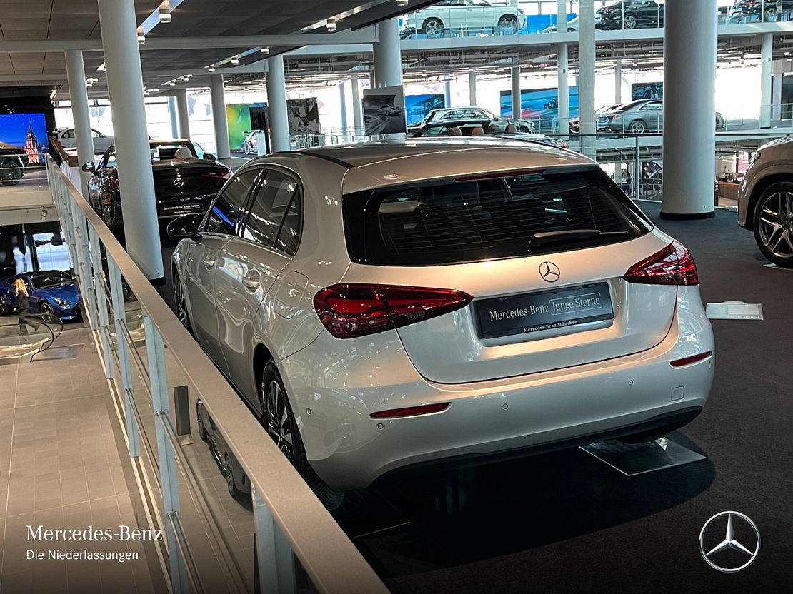 Mercedes-Benz A 180 A 180 d