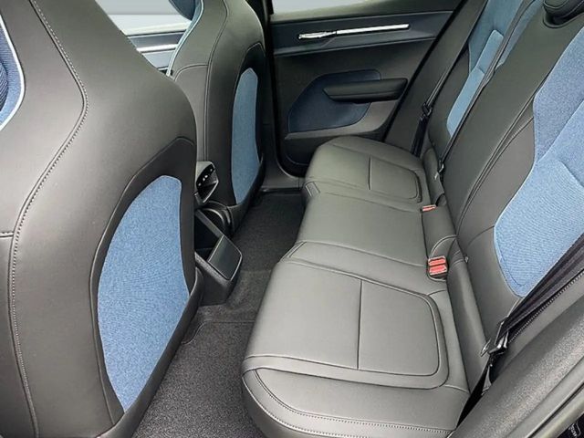 Volvo EX30 Single motor Ultra