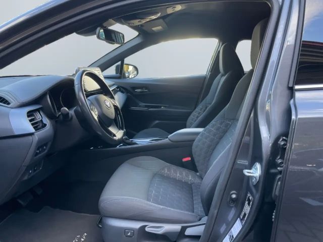 Toyota C-HR Hybride Team D