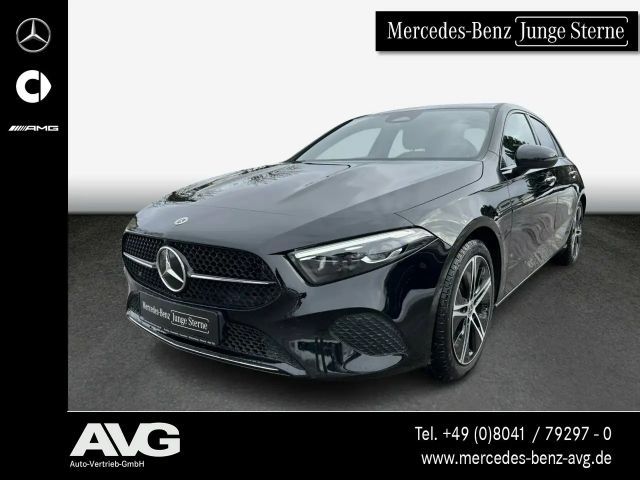 Mercedes-Benz A 200 Hatchback Progressive