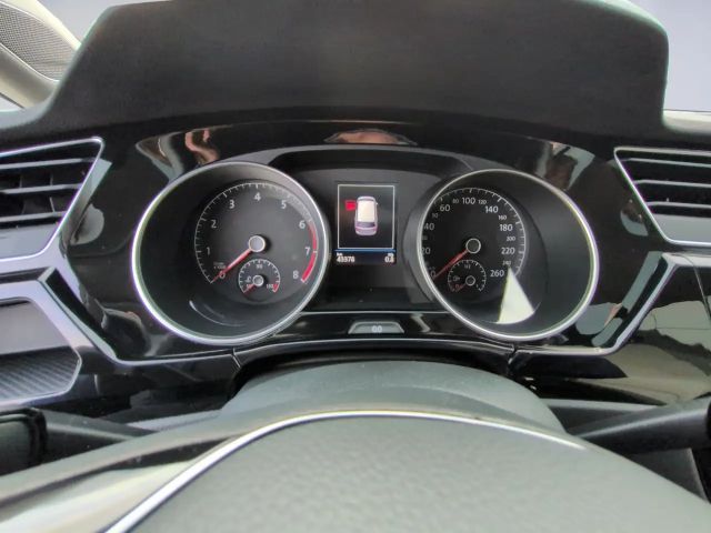 Volkswagen Touran 1.5 TSI DSG Highline