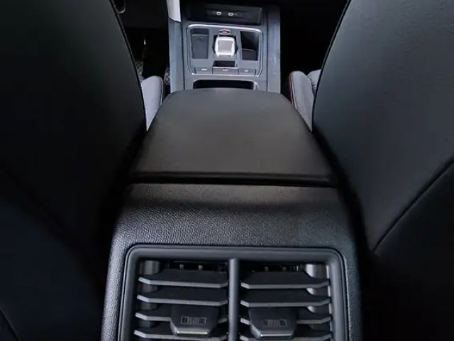 Seat Leon 1.5 eTSI FR-lijn