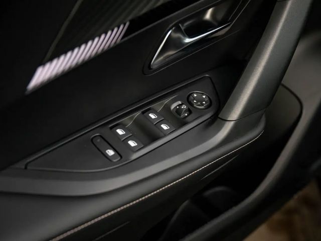Peugeot 2008 145PK MHEV | AT | Black Pack I Camera | PP V&A ...