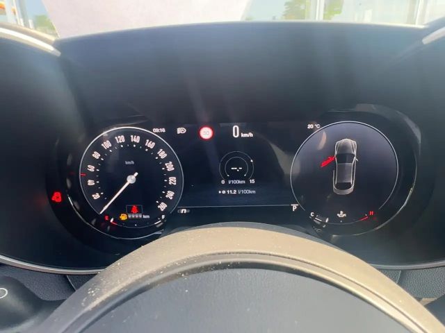 Alfa Romeo Giulia Q4 TI Turbo