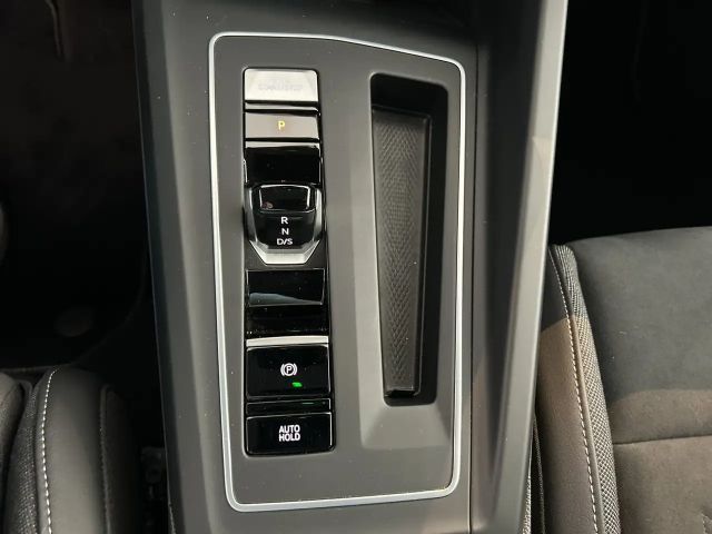 Volkswagen Golf DSG Life