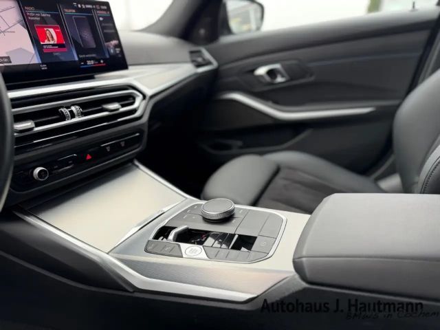 BMW 320 320d M-Sport Touring xDrive