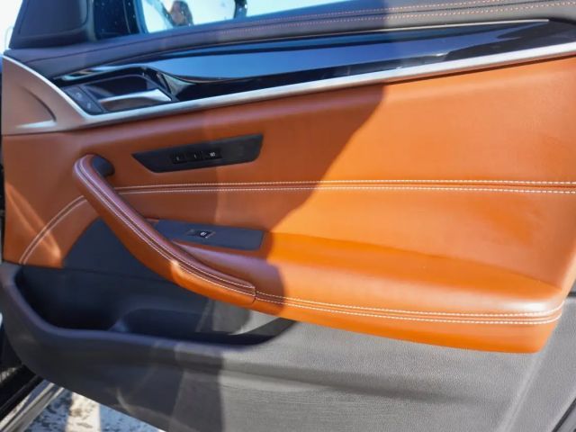 BMW 530 530d M-Sport Touring xDrive