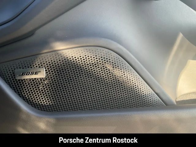 Porsche Taycan Black Edition Sport Turismo