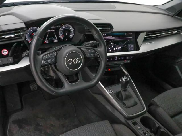 Audi A3 30 TFSI Sedan