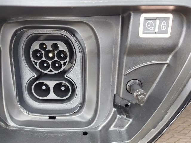 Peugeot E-2008 GT-Line