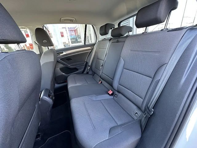 Volkswagen Golf e-Golf