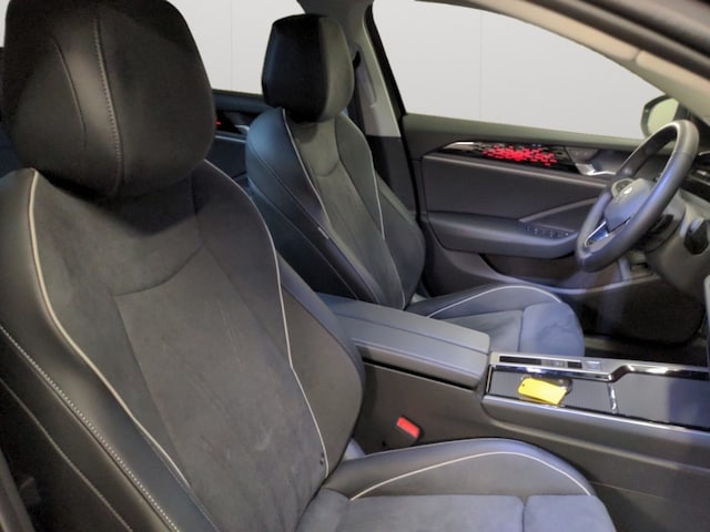 Volkswagen Passat 2.0 TDI DSG Elegance Elegance