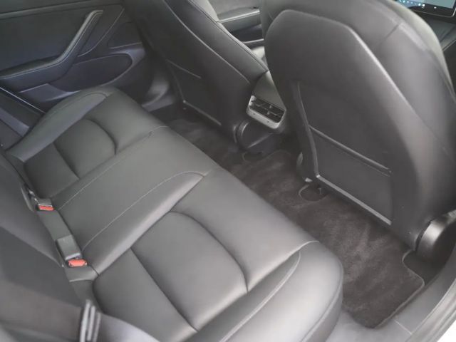 Tesla Model 3 Standard Range