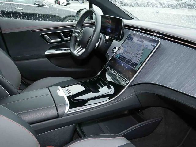 Mercedes-Benz EQE 43 4MATIC Premium Sedan