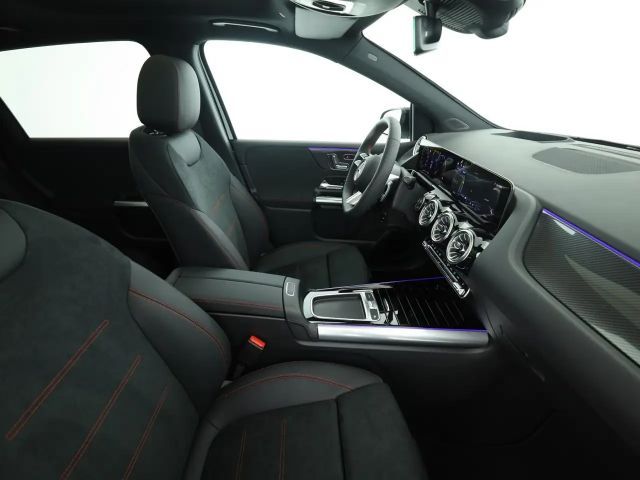 Mercedes-Benz B 220 AMG Line B 220 d