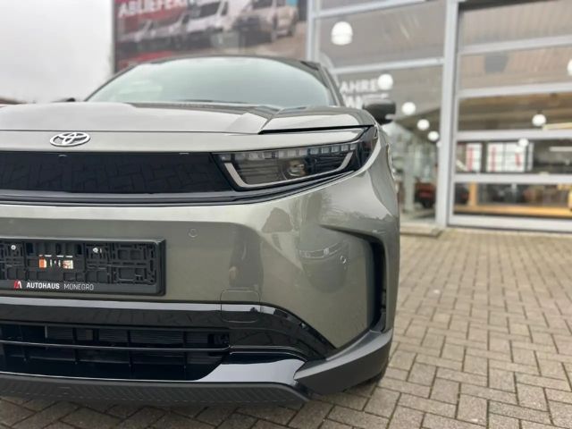 Toyota Urban Cruiser Teamplayer 61kwh SHZ RFK PDC Apple Car play Key Le