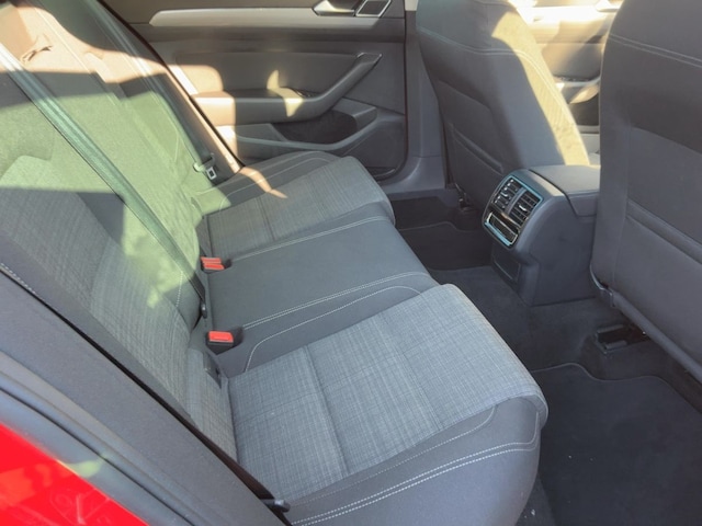 Volkswagen Passat 1.5 TSI Business Variant