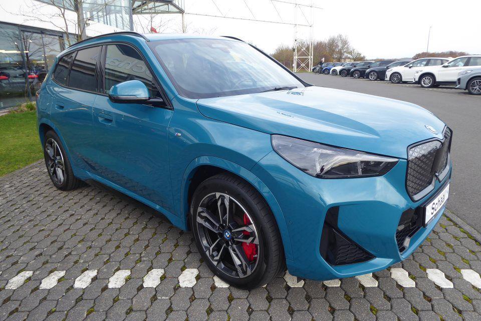 BMW iX1 xDrive30