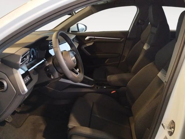 Audi A3 30 TFSI Sedan