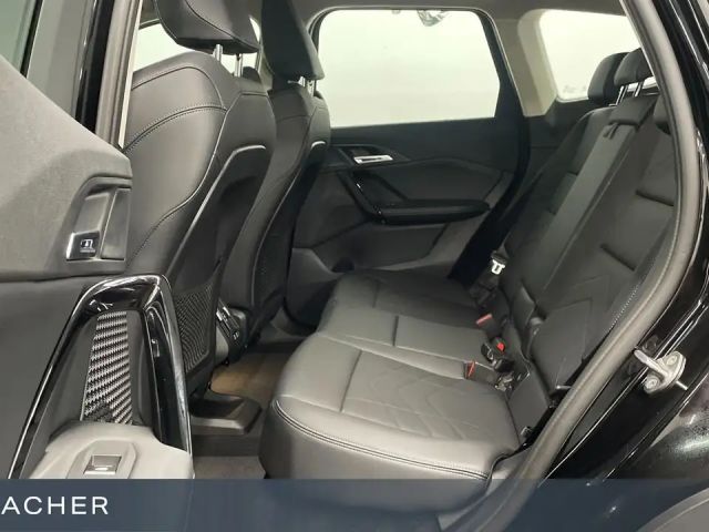 BMW X1 IX1 A XDRIVE30 LCPro HUD 360 SHZ AdaptLED 17" LM