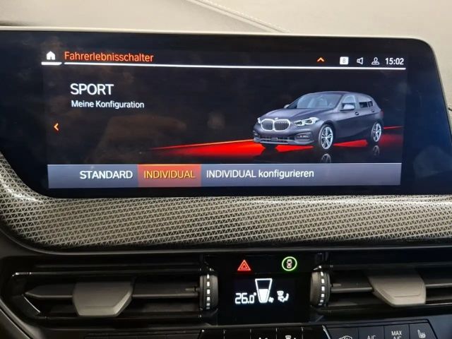 BMW 116 116i Sedan Sport Line